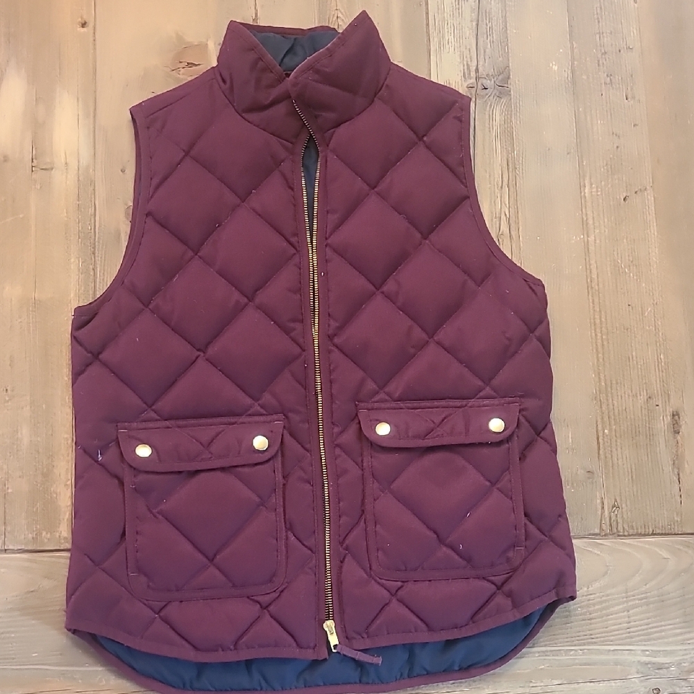 Quilted Burgundy Vest with Gold Zipper